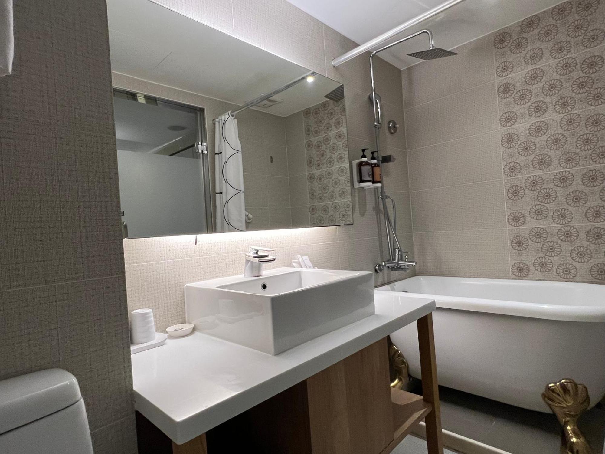 台北馥華商旅 松江館 Hotel Taipei Luaran gambar