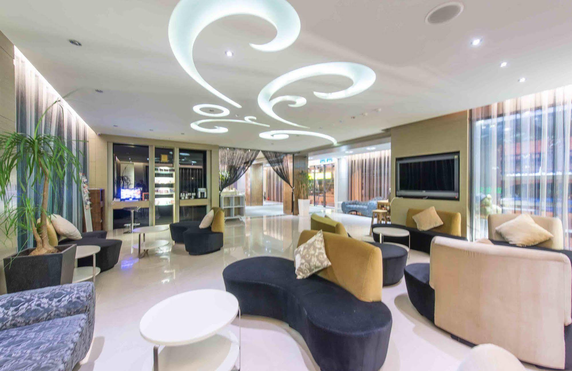 台北馥華商旅 松江館 Hotel Taipei Luaran gambar